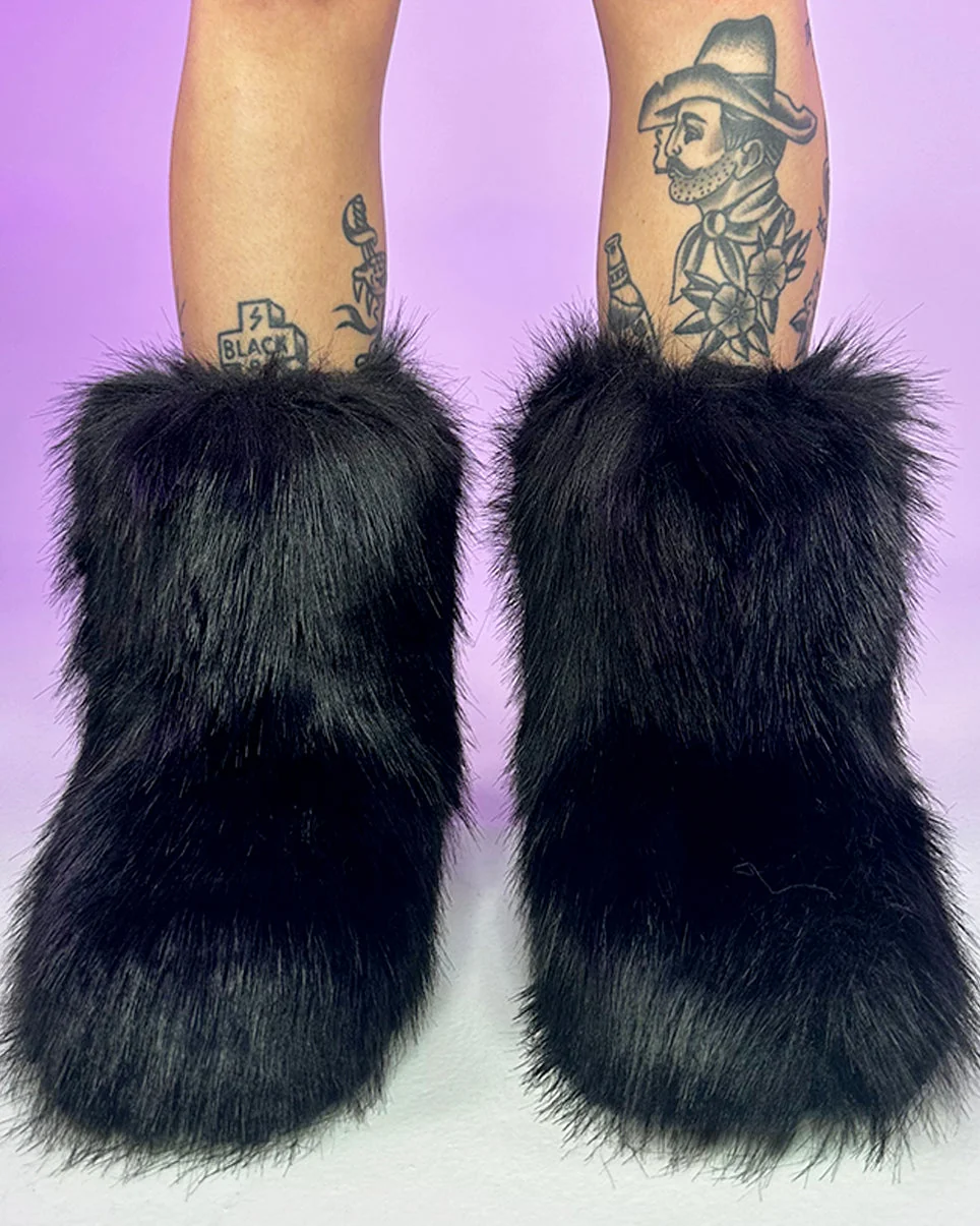 Women's Black Boots With The Fur - Image 3