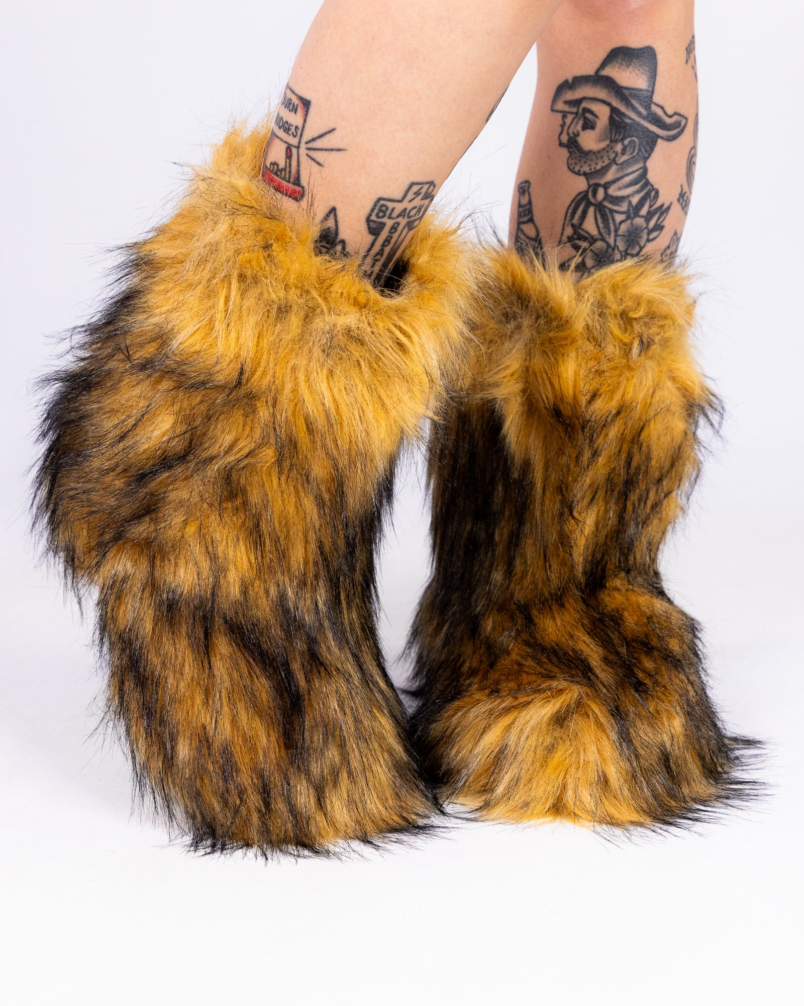 Women's Brown Boots With The Fur