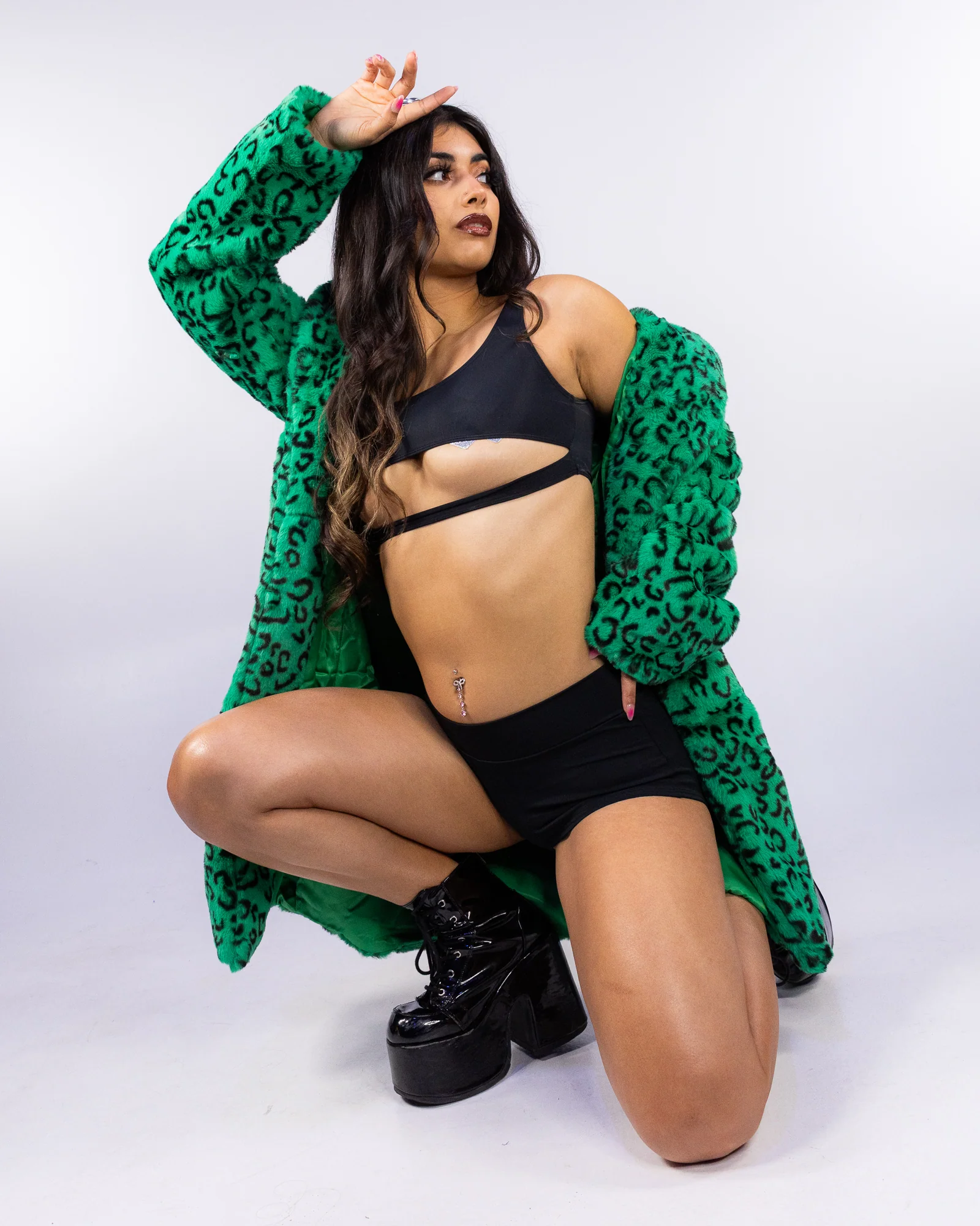 In The Jungle Unisex Green Leopard Faux Fur Coat - Image 2