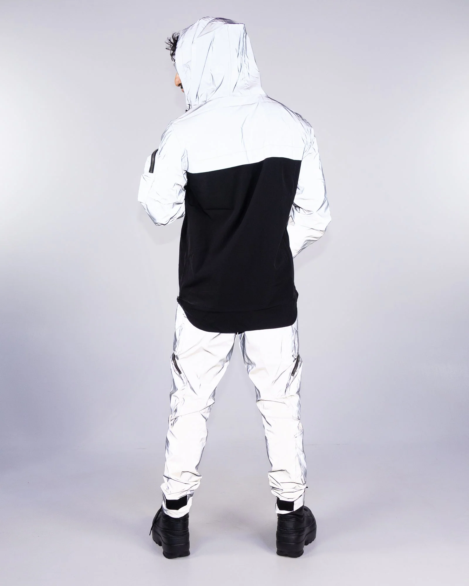 Night Light Men's Silver Reflective Pullover Windbreaker - Image 8