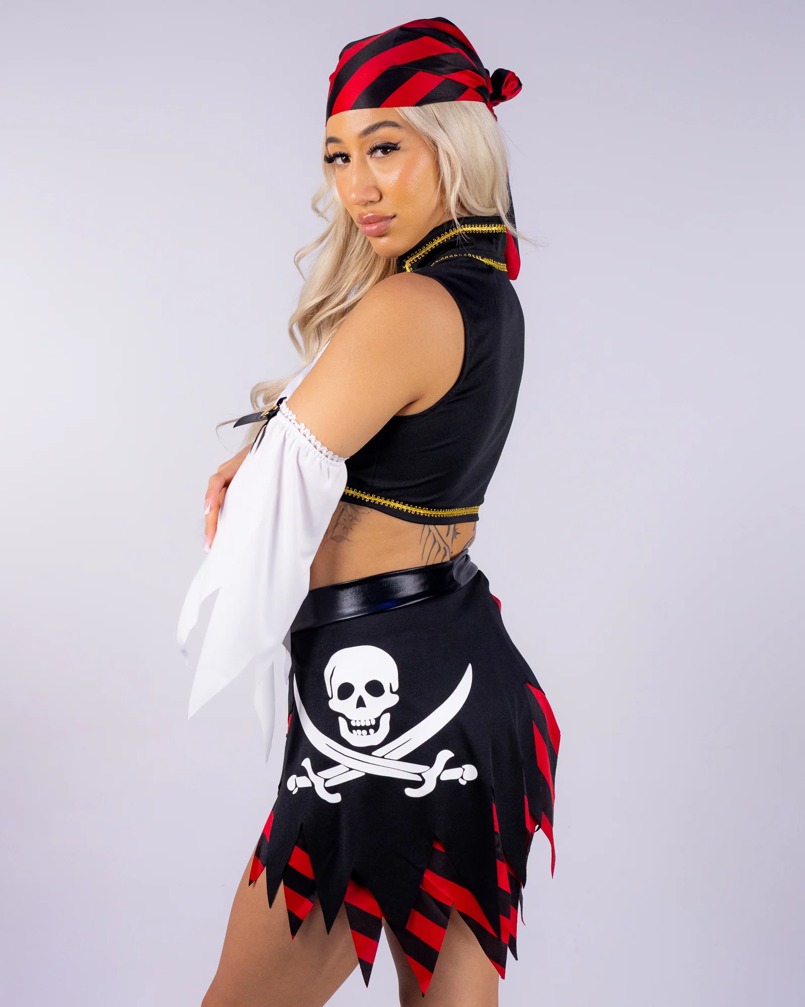 Pirate Wench Women's 4pc Costume - Image 4