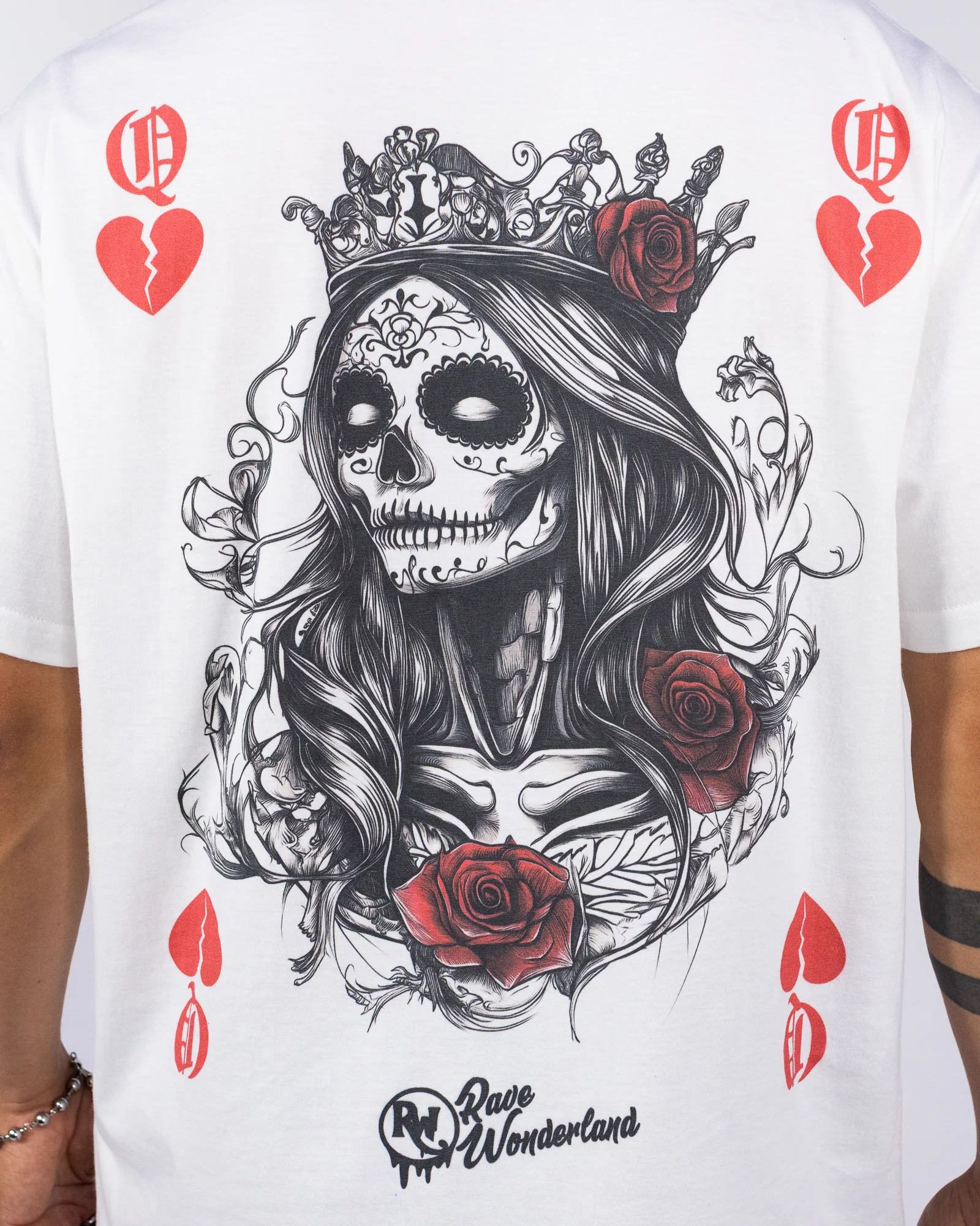 Queen Of Broken Hearts Men's White Graphic T-Shirt - Image 3