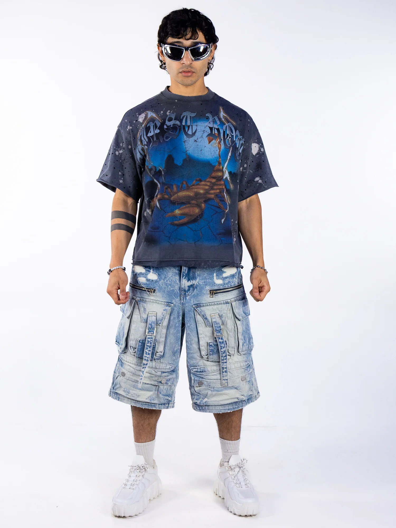 Thunder Scorpion Men's Gray Tee - Image 2