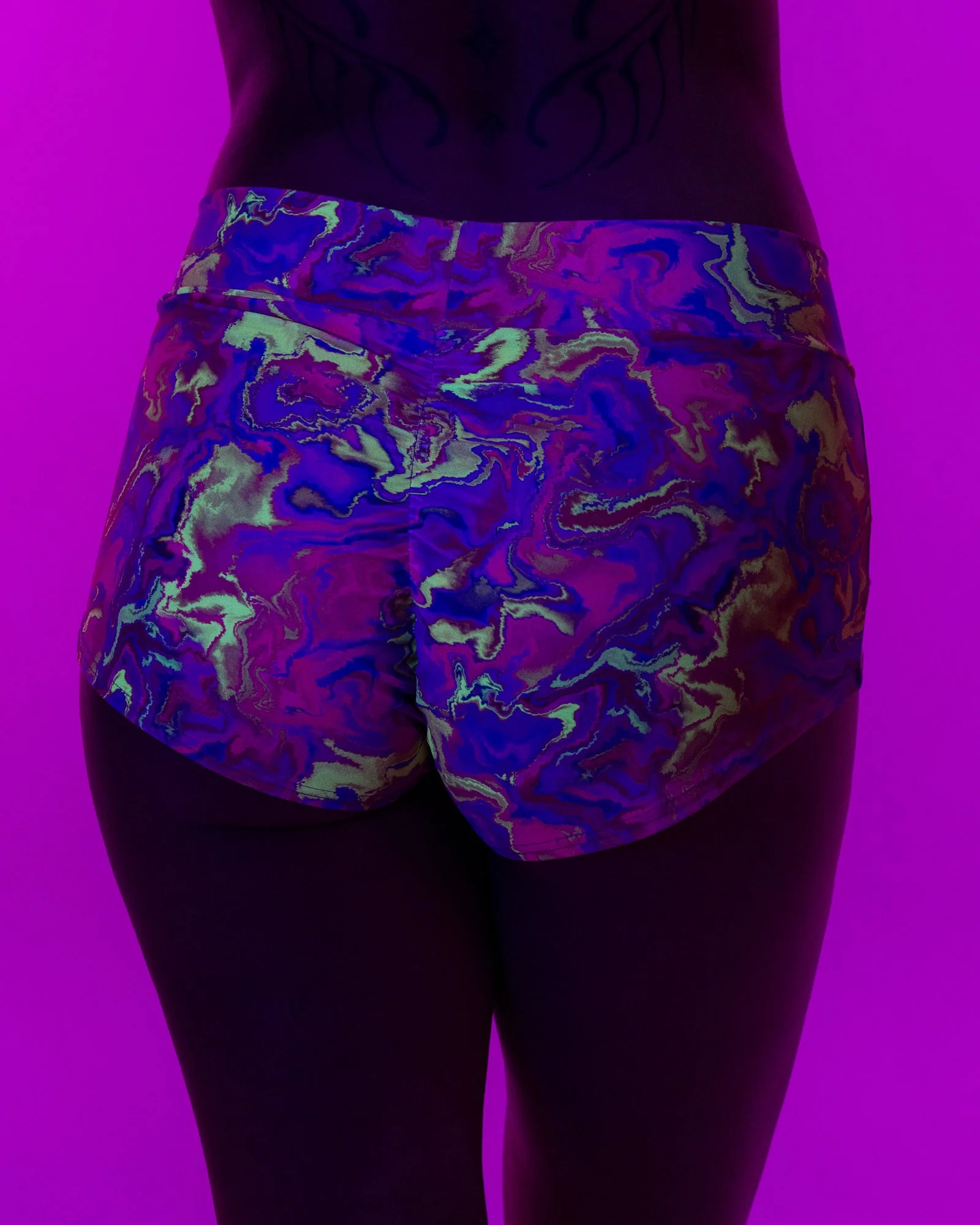 Ultraviolet Vision Women's Scrunch Boy Shorts - Image 5